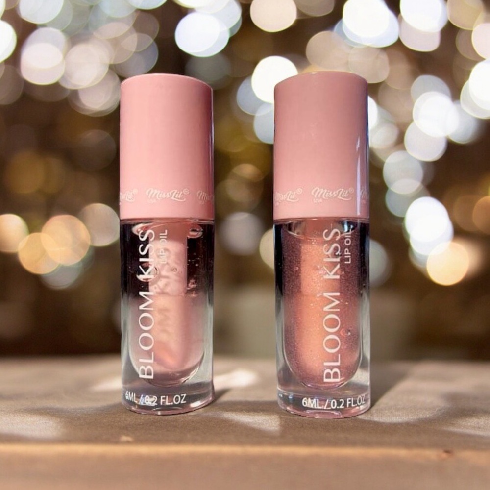 2 Bloom Kiss Lip Oils Shades: Aria & Rose Brand New Without Box!